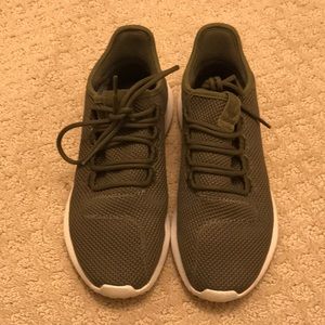 Adidas Tubular Boys Sneakers Size 6.5